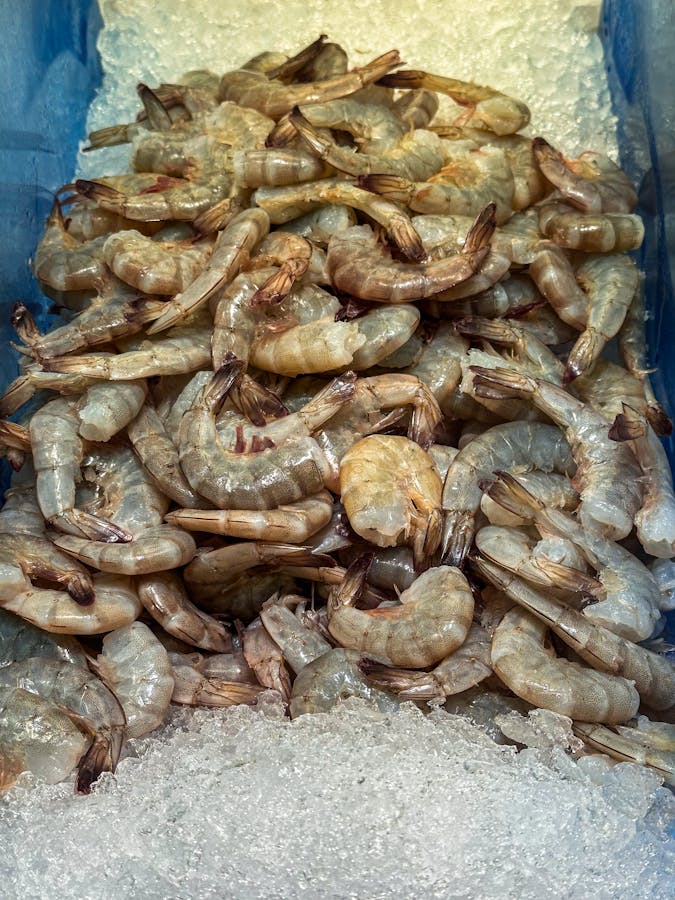 Tôm thẻ chân trắng sống tươi 1kg